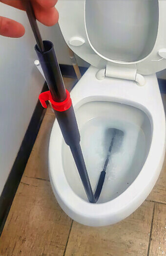 https://blockeddrainsmarmion.com.au/uploads/2025/07/blocked-toilet-57058.jpg